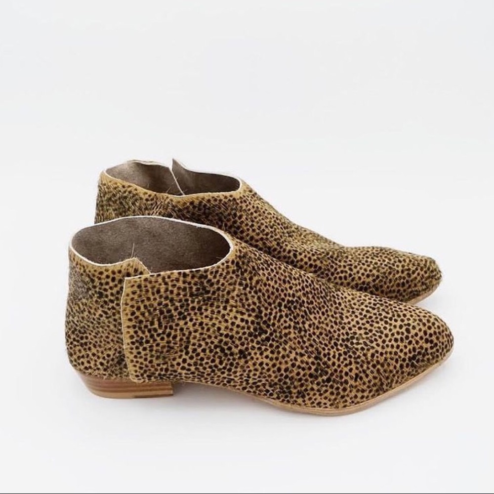 Sevilla Smith Karina Shoe in Mini Spots Hair
